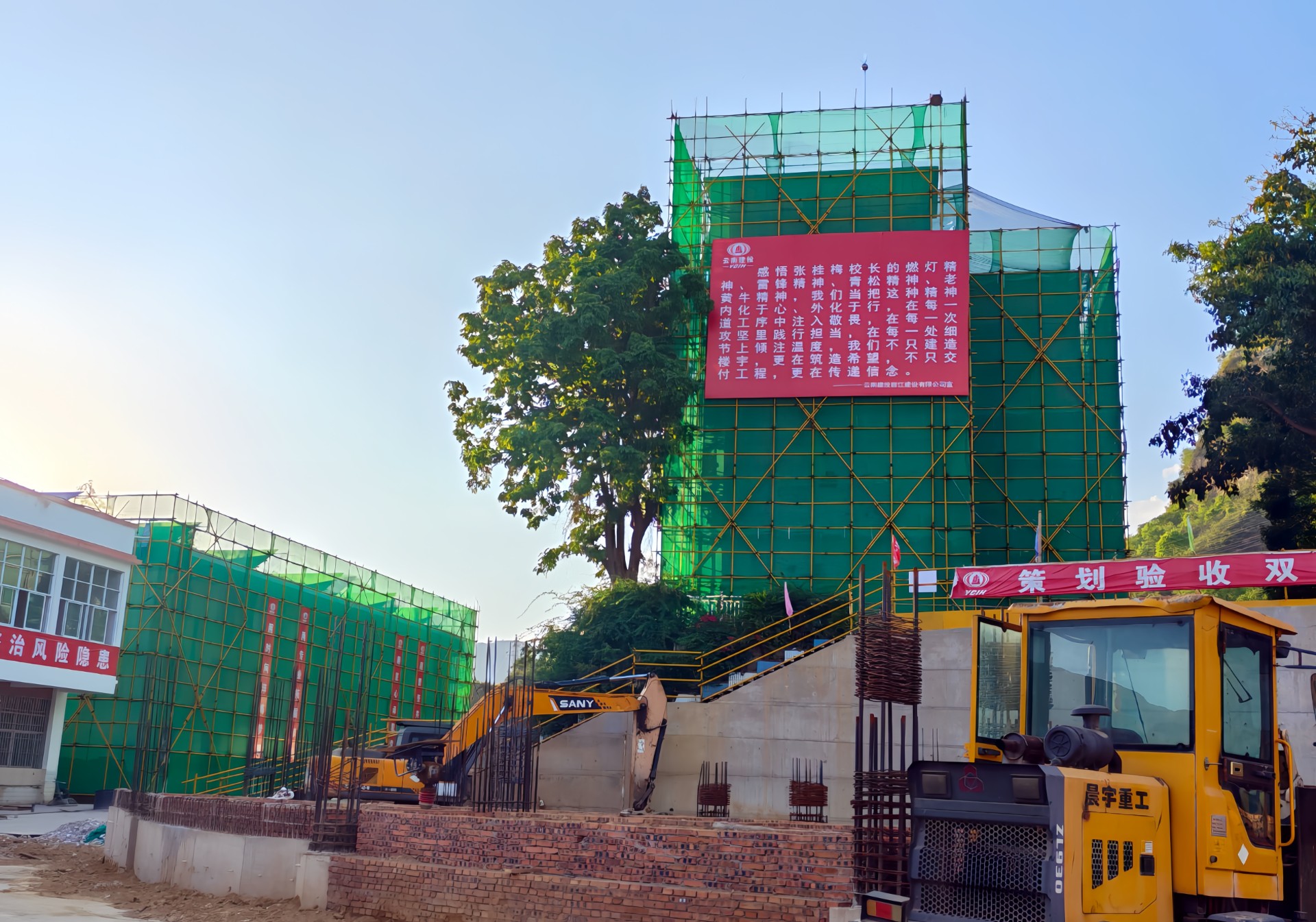 38℃的靜默：華坪女高改擴(kuò)建項(xiàng)目為高考按下“靜音鍵”