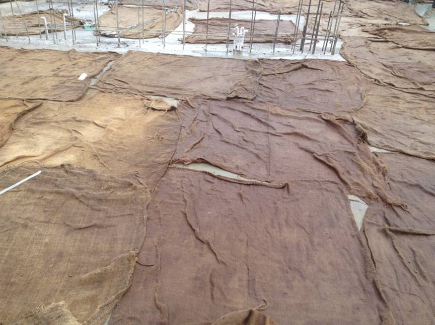 錦悅四季二期項目部混凝土養(yǎng)護有“良方”
